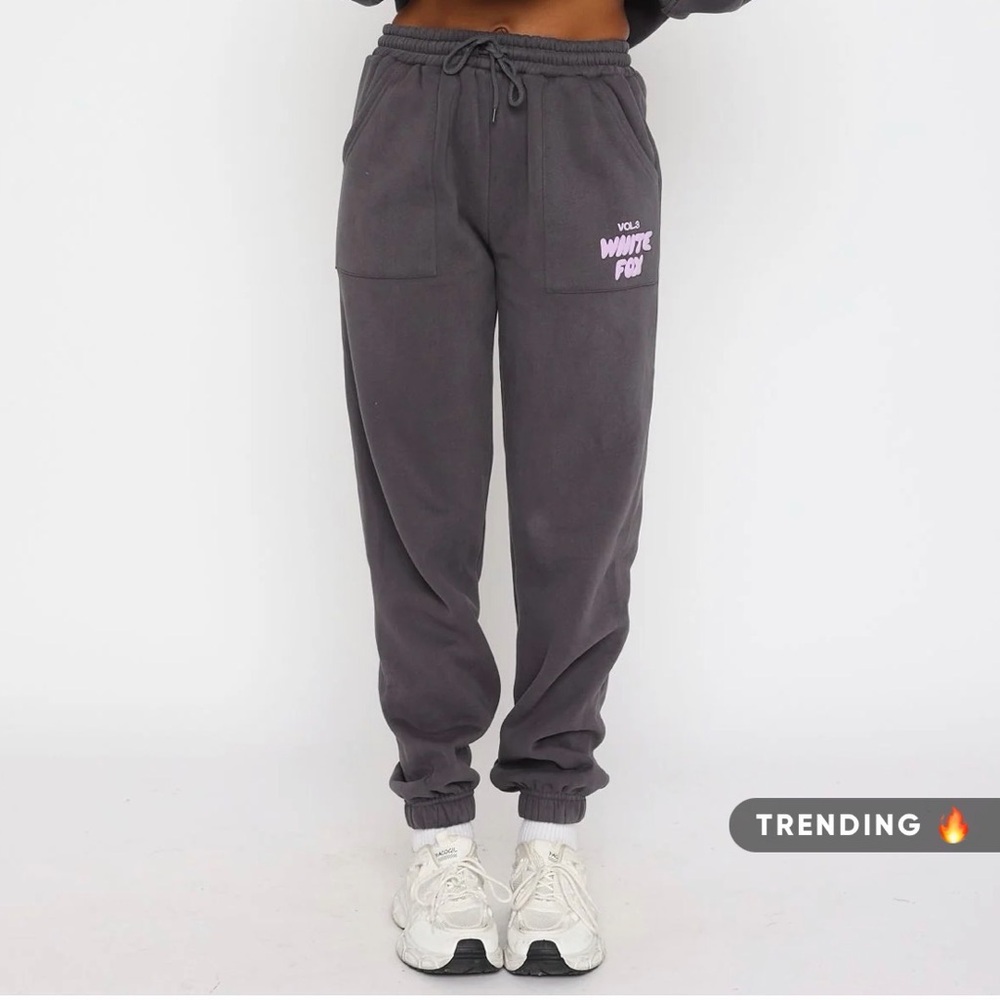 NWT White Fox Boutique Volcanic Gray Offstage Sweatpants
